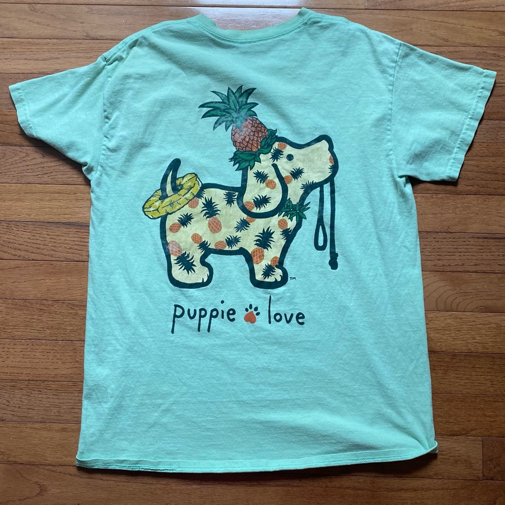 green t-shirt - Picture 2 of 3